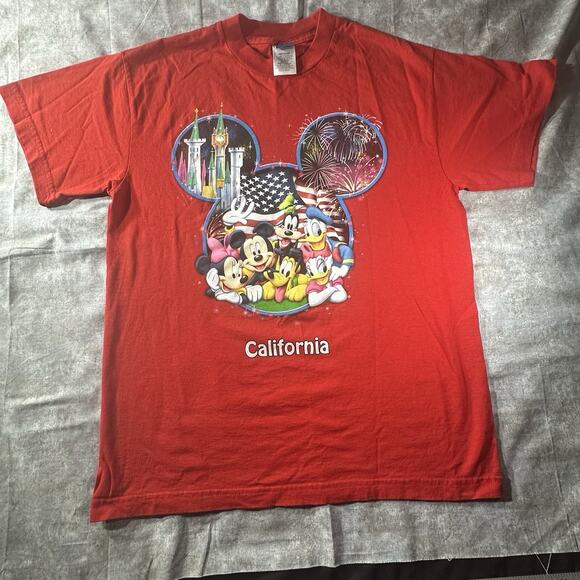 Disney T Shirt Red California Mickey Ears Minnie Goofy Donald Daisy Medium - Picture 1 of 7